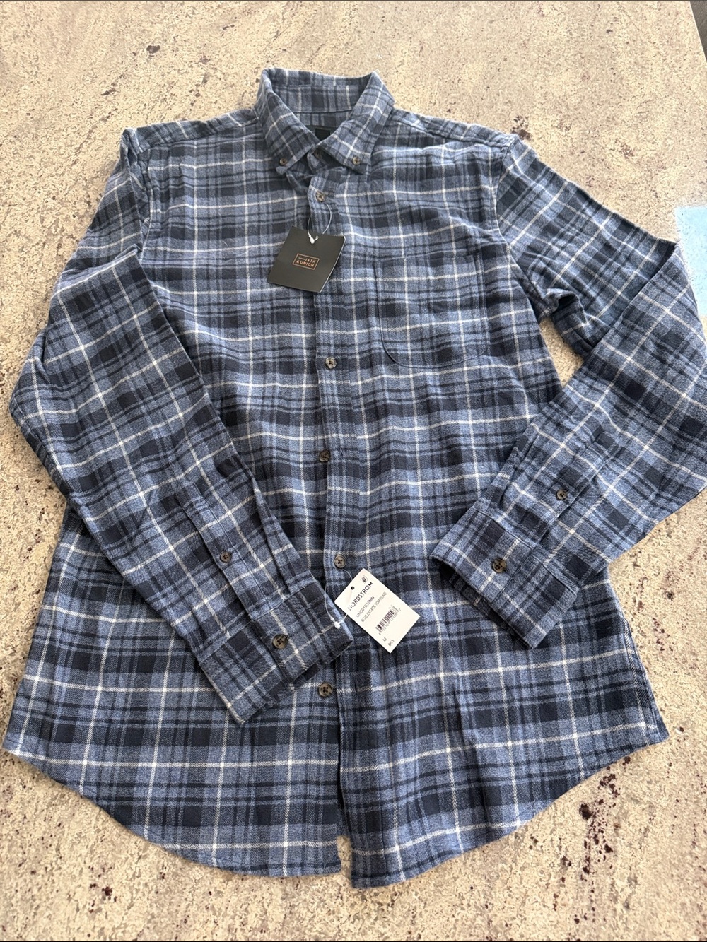 14th & Union Blue Plaid Button-Down Flannel Shirt